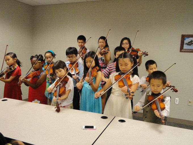 小星星基金会成功举办第四届小提琴学习班 多图
